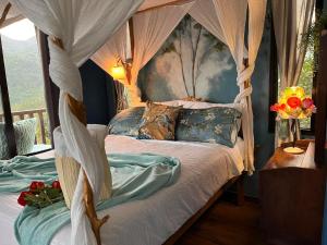 Romantic Eco Sanctuary Off-Grid Mountain Retreat