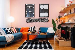 Colored Happiness 115m2 with Balcony Old Town