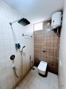 Well-equipped Apartments AC, WiFi, Smart TV & More