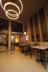 Diamond City Down Town