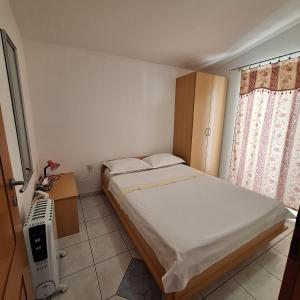 Apartment Mara Tribunj