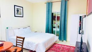 Immaculate 1BHK Charming Central