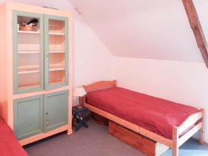 Maisons de vacances Belle longere de charme au calme, 10 - 12 personnes, 5 mn des plages et GR 34 : photos des chambres