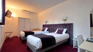 Hotels Logis Hotel Le Cerf : photos des chambres