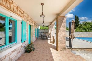 Lovely House Kristina with a pool