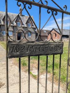 Rural Retreat near West Wittering Beach! Dog Friendly & Free Parking - Ideal Weekend Getaway! Chichester Holiday Properties