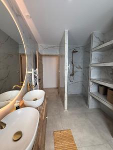 Villas New villa 2025 Pyrenees View, Pool & Comfort : photos des chambres