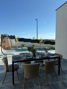 Villas New villa 2025 Pyrenees View, Pool & Comfort : photos des chambres