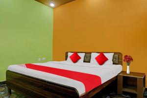 Hotel O Jhusi Station Formerly Rajaram Singh Blessing Garden And Hotel