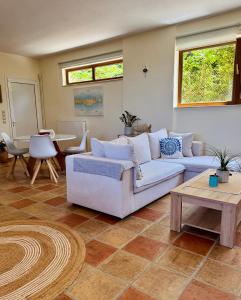 Minoa apartment