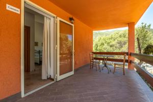 Dreibettzimmer mit Dusche
