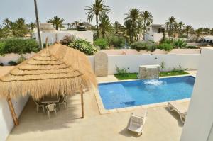 Dar Shadi, villa with garden, pool and horse
