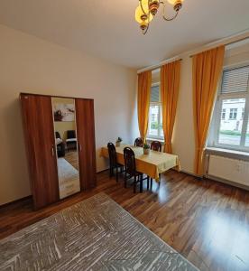 City Apartment I 75qm I Kostenloser Parkplatz I Nähe Staatstheater I WLAN