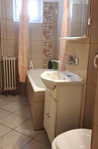 Economy Cozy 2BR Apartment, Ciresica and Tomis Nord