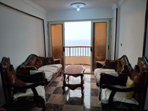 شقة على البحر- Seafront Apartment