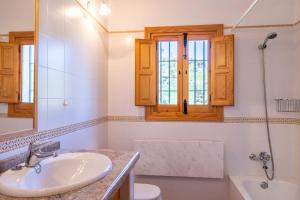 Casa Siri by Rosas Cantares