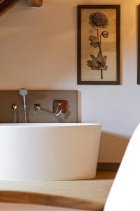 Hotels Chateau de Perreux, The Originals Collection : photos des chambres