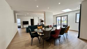 Maisons de vacances Dame Jeanne Maison de 10 personnes avec jardin et parking : photos des chambres