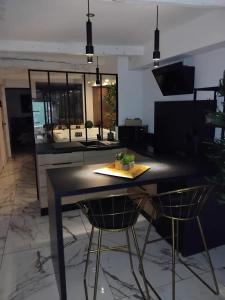 Appartements Appartement charmant a Pignans - 46 m² avec jacuzzi : photos des chambres