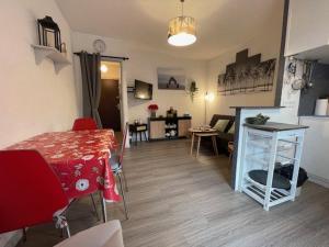 Maisons de vacances F2 avec balcon, parking et equipements complets a Amelie-les-Bains-Palalda - FR-1-703-176 : photos des chambres