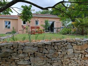 Une escale gourmande- Suite avec terrasse & dîner maison possible