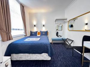 Double Room room in Jubilee Hotel