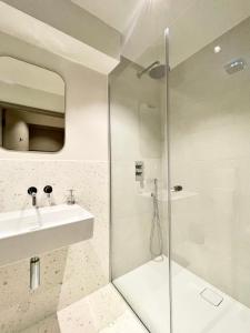 Midland Suites- Apartment 1