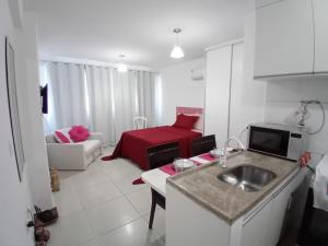 706Flat-BoaViagem with pool, beach and shopping