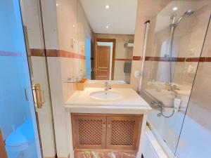 Costalita F - Beachside Apartment
