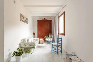 VILLA WITH GARDEN, San Sperate