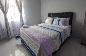 Habitación Privada en Kzona, Cerca al aeropuerto, Ideal para Escalas y Trámites