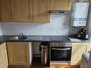 Cosy Flat with private entrance near East Croydon