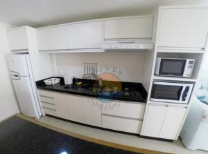 Apartamento na Zona Central da Praia com 02 Dormitórios