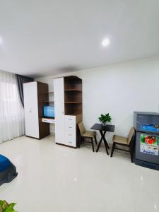 candy studio- 84 trần thái tông