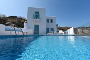 65 Stairs Τo Ηeaven Private Pool