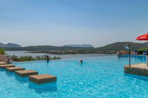 GuestHost - Dreamy Sea View with Pool img5