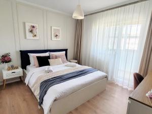 Cozy City Retreat, Obor Market & Metro