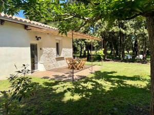 Maisonnette avec petite forêt - 3hvězdičkové hotely ve městě Valréas