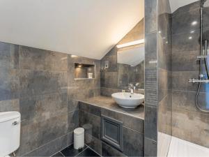 Golden Coast Leisure Park - Ocean Breeze Villa G