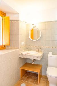 Casa de las Cañas by Rosas Cantares