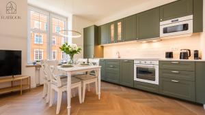 Flatbook Apartments - Old Town Piwna Comfort