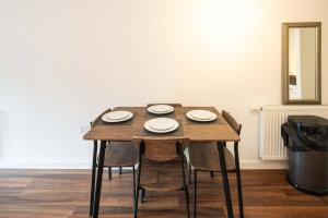 Homey and Secure apartment - Wembley Stadium!