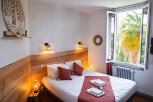 B&B / Chambres d'hotes Maison Tournesol Massages Pau Jurancon : photos des chambres