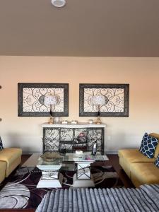 Luxurious Mountain Ranch Retreat