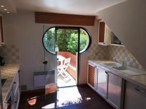 Maison sur le port de Porquerolles