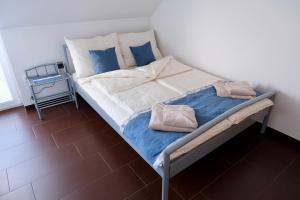 Apartma z dvema spalnicama in balkonom