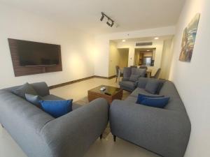 New cairo luxurious apartments , porto new cairo