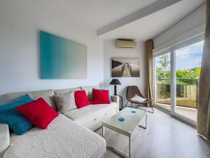 Skol 323 Delightful apartment with double terrace, sea and park view