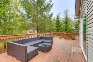 Resort Amenities and Game Room Arrowhead Lake Home!