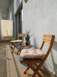 Strandnahe, helle Ferienwohnung für 2 Personen
